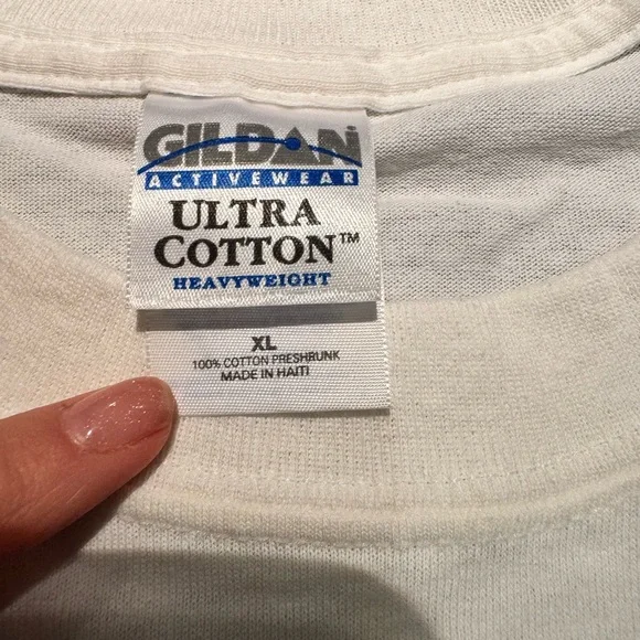 Calgary Vintage Racing Club Graphic Tee - Picture 4 of 6